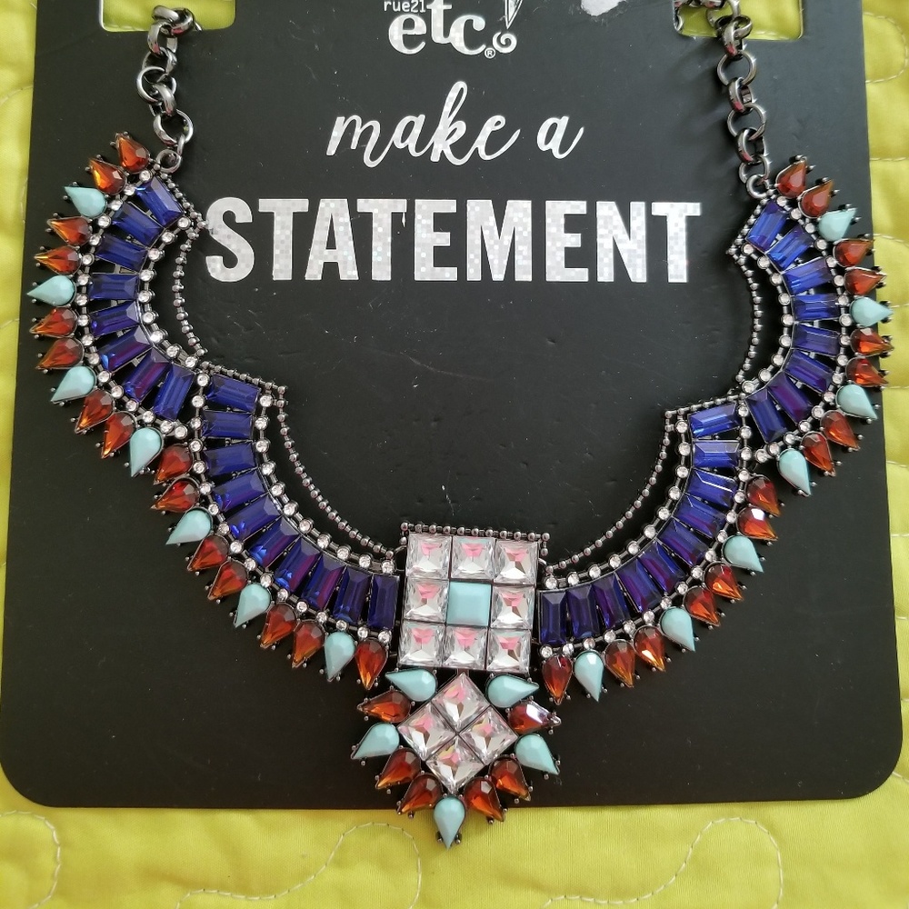 Rue 21 necklace